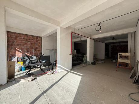 Obyekt - Ağ şəhər q. - 230 m²