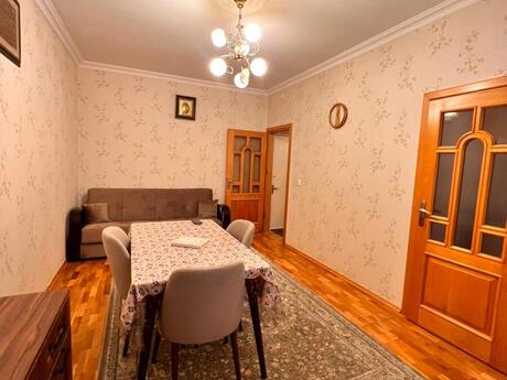 2-комн. вторичка - м. Азадлыг проспекти - 50 м²