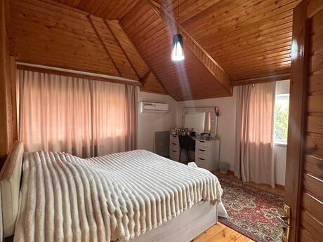 5 otaqlı həyət evi/bağ evi - Mərdəkan q. - 250 m²