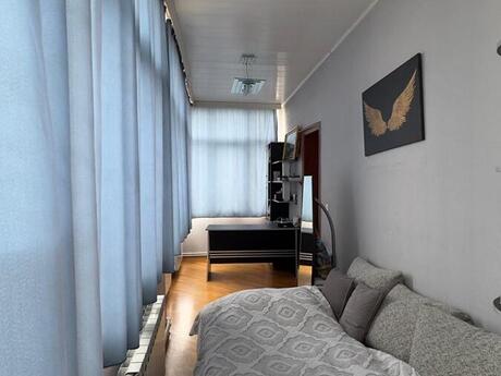 4 otaqlı yeni tikili - Nizami m. - 191 m²
