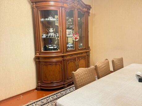 4 otaqlı köhnə tikili - Azadlıq Prospekti m. - 87 m²