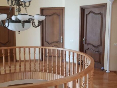 8 otaqlı həyət evi/bağ evi - Şüvəlan q. - 800 m²