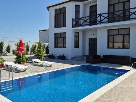 6 otaqlı həyət evi/bağ evi - Dübəndi q. - 250 m²