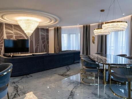 5 otaqlı yeni tikili - Ağ şəhər q. - 213 m²