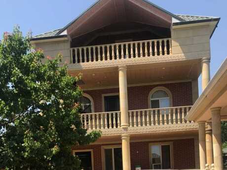 7 otaqlı həyət evi/bağ evi - Xaçmaz - 250 m²