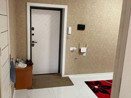2-room apartment, 90 m², 8 Noyabr: 283 000 ₼ 3