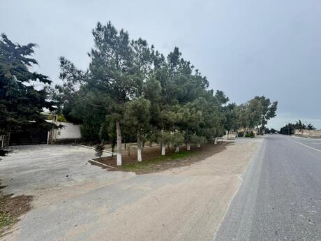 House with Garden, Villa For Sale