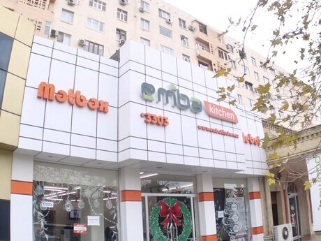 Obyekt - Neftçilər m. - 300 m²