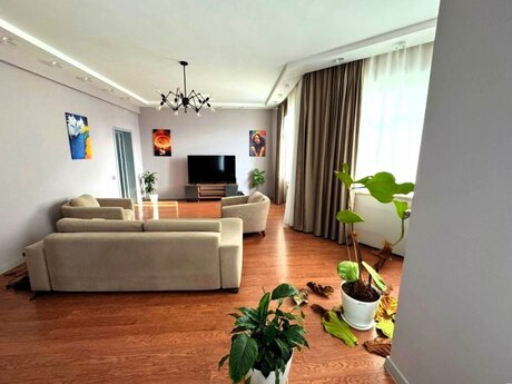 3 otaqlı yeni tikili - Gənclik m. - 144 m²