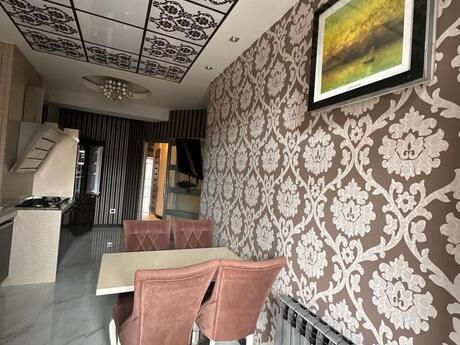 4 otaqlı yeni tikili - 28 May m. - 205 m²