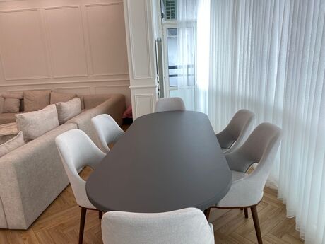 4 otaqlı yeni tikili - 28 May m. - 250 m²