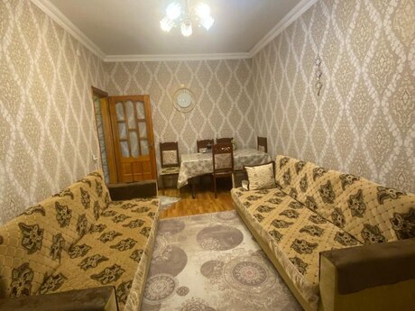 3 otaqlı köhnə tikili - Yeni Günəşli q. - 90 m²