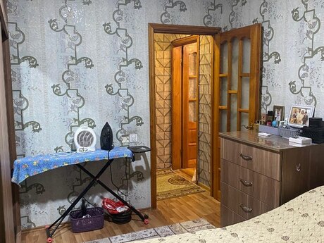 3 otaqlı köhnə tikili - Yeni Günəşli q. - 90 m²