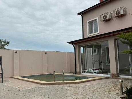 5 otaqlı həyət evi/bağ evi - Albalılıq q. - 280 m²