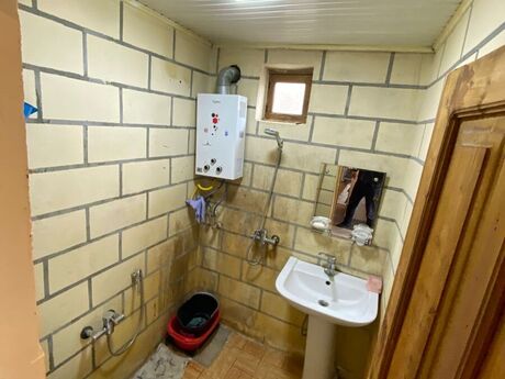 2 otaqlı həyət evi/bağ evi - Hövsan q. - 64 m²