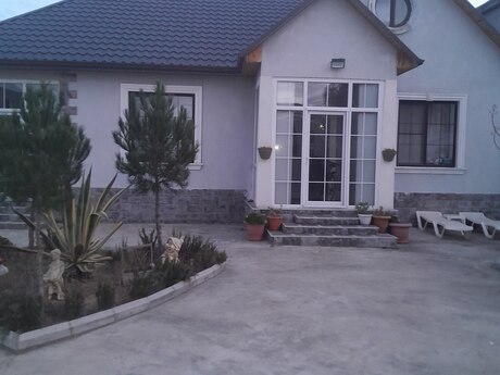 4 otaqlı həyət evi/bağ evi - Şüvəlan q. - 120 m²