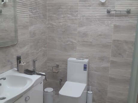 4 otaqlı həyət evi/bağ evi - Şüvəlan q. - 120 m²