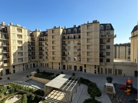 4 otaqlı yeni tikili - Ağ şəhər q. - 147 m²