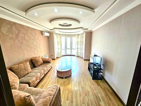 3 otaqlı yeni tikili - 8 Noyabr m. - 100 m²
