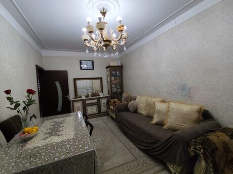 3 otaqlı köhnə tikili - Əhmədli q. - 80 m²