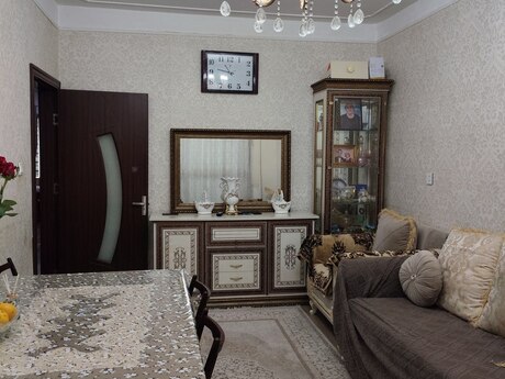 3 otaqlı köhnə tikili - Əhmədli q. - 80 m²