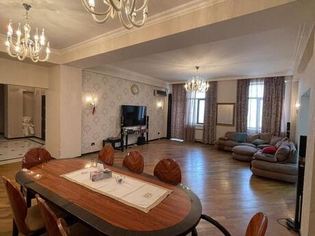 5 otaqlı yeni tikili - İnşaatçılar m. - 230 m²