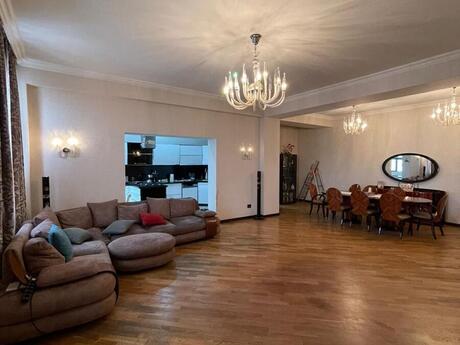 5 otaqlı yeni tikili - İnşaatçılar m. - 230 m²