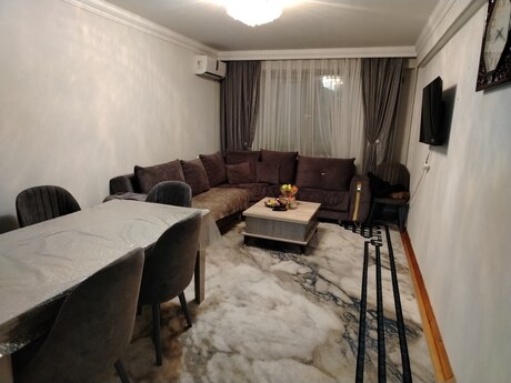 Satılır 3 otaqlı yeni tikili 87 m², Bakıxanov q.