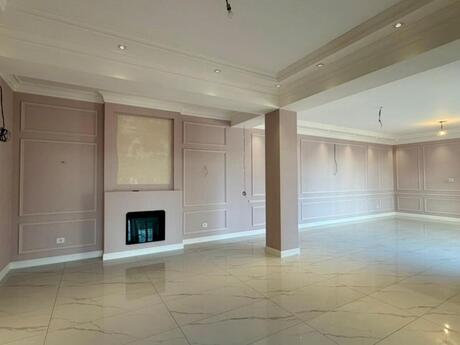6 otaqlı həyət evi/bağ evi - Nizami r. - 369 m²