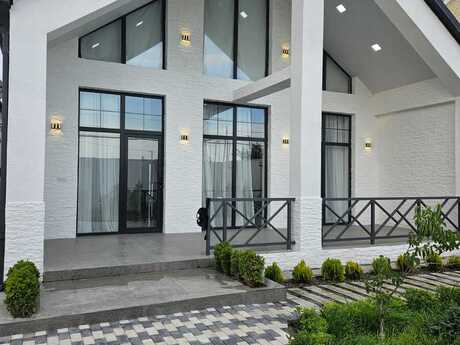 Satılır 4 otaqlı həyət evi/bağ evi 125 m², Mərdəkan q.