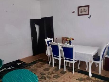 Satılır 6 otaqlı həyət evi/bağ evi 300 m², Bakıxanov q.