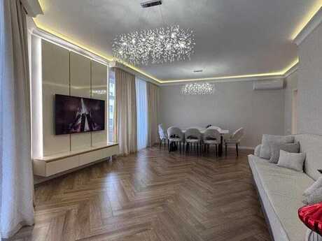 Elan №5956979 - Bakı, Ağ şəhər q., 3 otaqlı, 130 m², 3/7 mərtəbə
