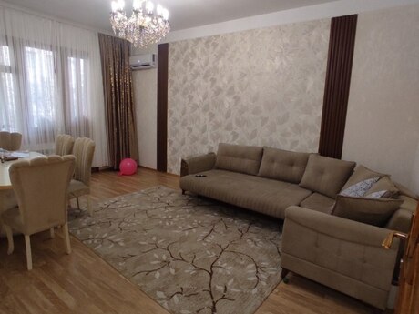 Elan №5957431 - Bakı, 28 May m., 3 otaqlı, 95 m², 2/5 mərtəbə