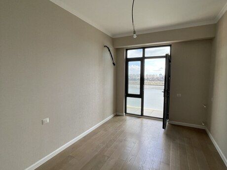 3-комн. новостройка - Ясамальский р. - 73 м²