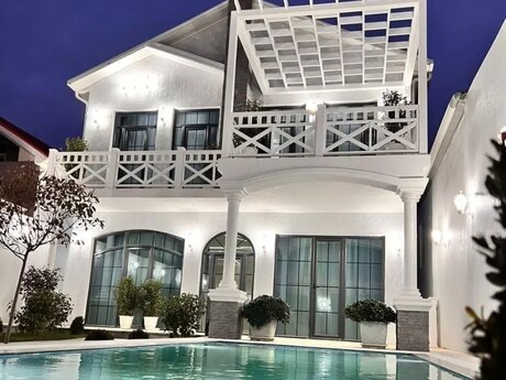 4 otaqlı həyət evi/bağ evi - Mərdəkan q. - 290 m²