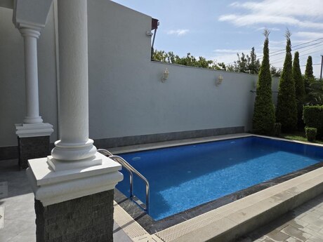 4 otaqlı həyət evi/bağ evi - Mərdəkan q. - 290 m²