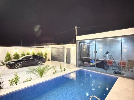 4 otaqlı həyət evi/bağ evi - Mərdəkan q. - 240 m²