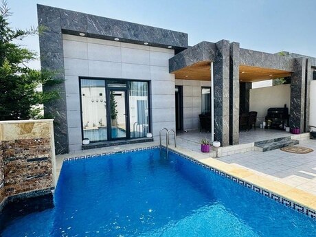 4 otaqlı həyət evi/bağ evi - Mərdəkan q. - 220 m²