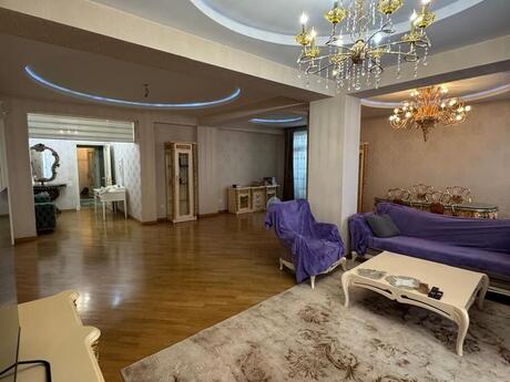 5 otaqlı yeni tikili - İnşaatçılar m. - 181 m²