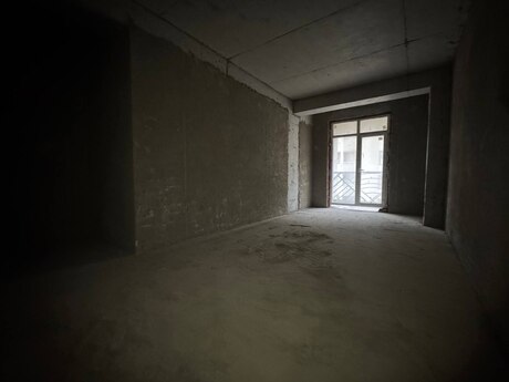 4 otaqlı yeni tikili - Nəsimi r. - 193 m²