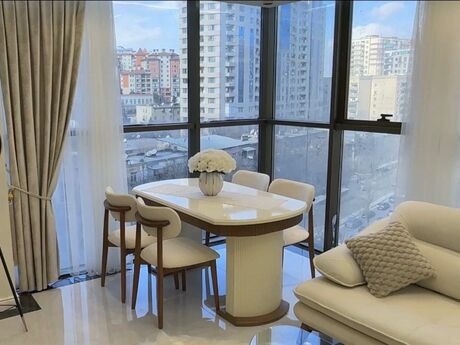 3 otaqlı yeni tikili - 28 May m. - 100 m²