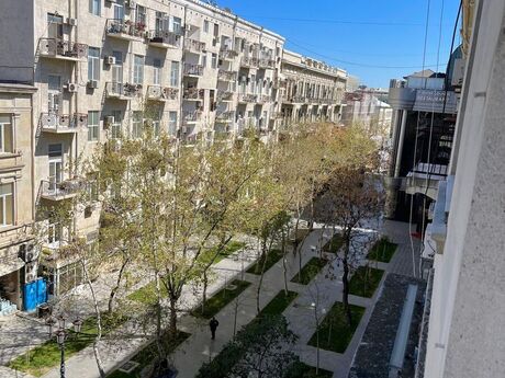 3 otaqlı köhnə tikili - Sahil m. - 117 m²