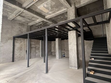 Obyekt - Ağ şəhər q. - 250 m²