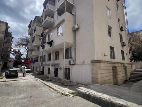 Elan №5957893 - Bakı, Elmlər Akademiyası m., 3 otaqlı, 75 m², 3/5 mərtəbə