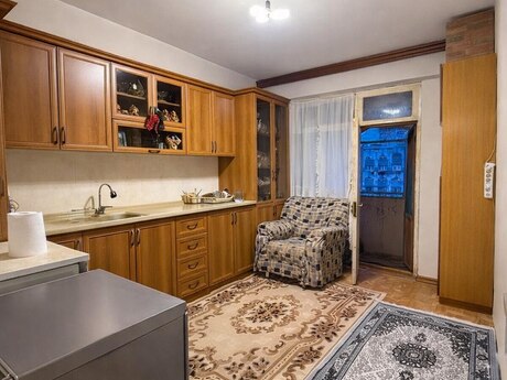 2 otaqlı köhnə tikili - Həzi Aslanov m. - 60 m²