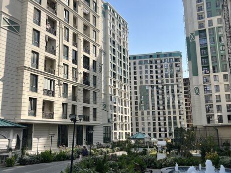4 otaqlı yeni tikili - Gənclik m. - 220 m²