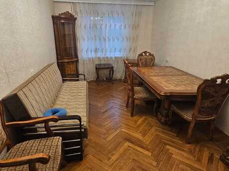 3 otaqlı köhnə tikili - Əhmədli m. - 80 m²