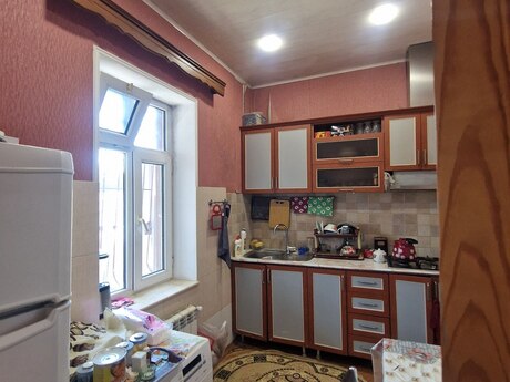 3 otaqlı həyət evi/bağ evi - Zabrat q. - 80 m²