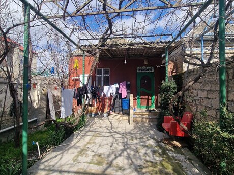 3 otaqlı həyət evi/bağ evi - Zabrat q. - 80 m²