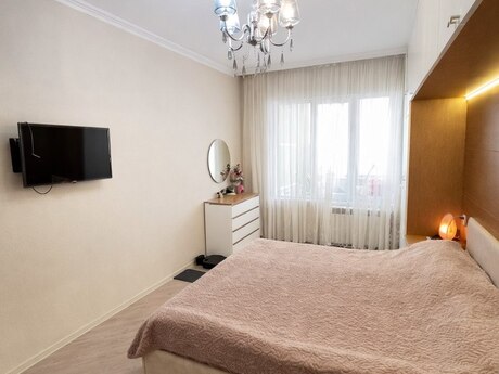3 otaqlı köhnə tikili - Əhmədli m. - 85 m²